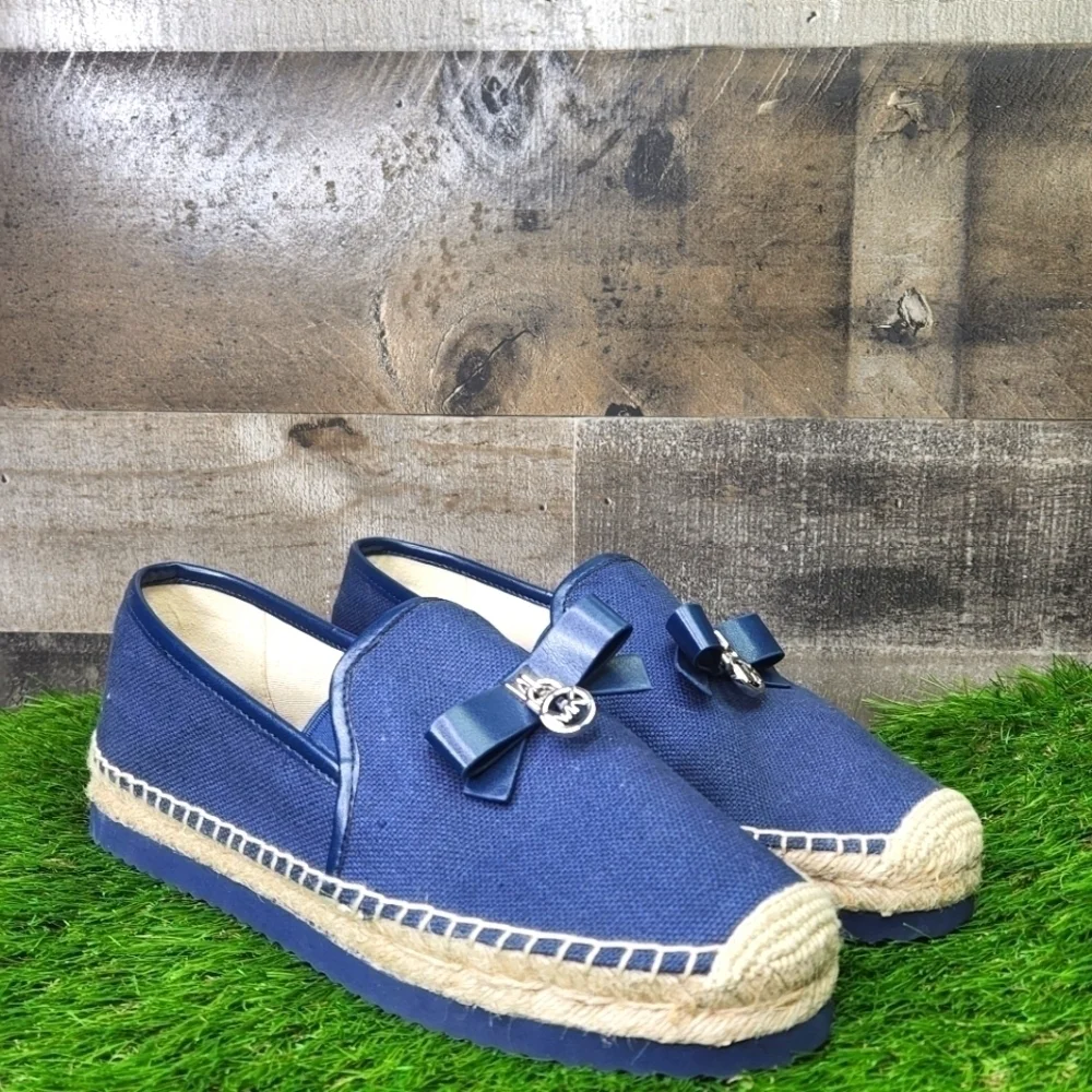 NEW MICHAEL KORS NAVY BOW TIE ESPADRILLES SZ 8